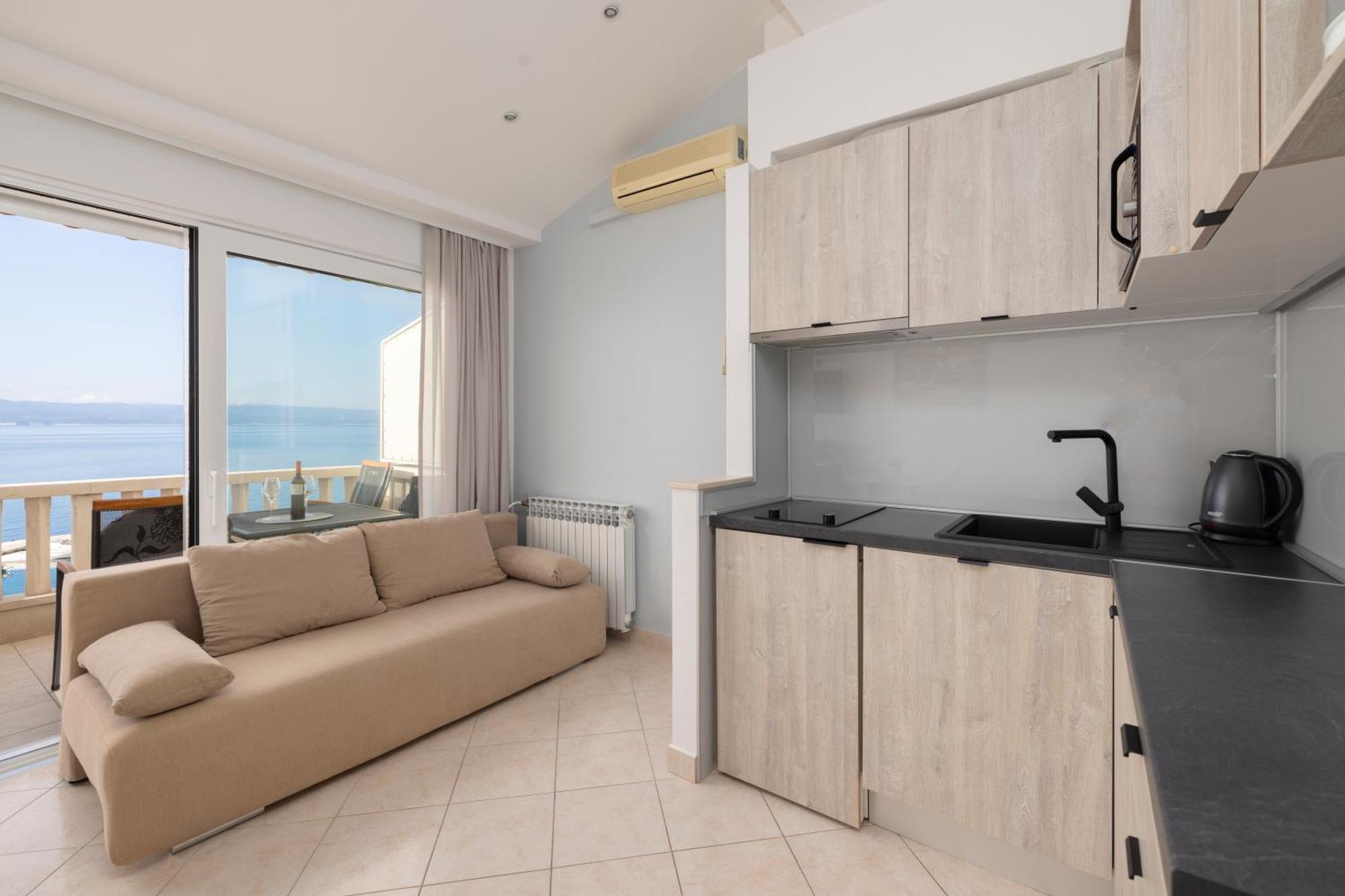 Apartmans Lale Brela Ngoại thất bức ảnh